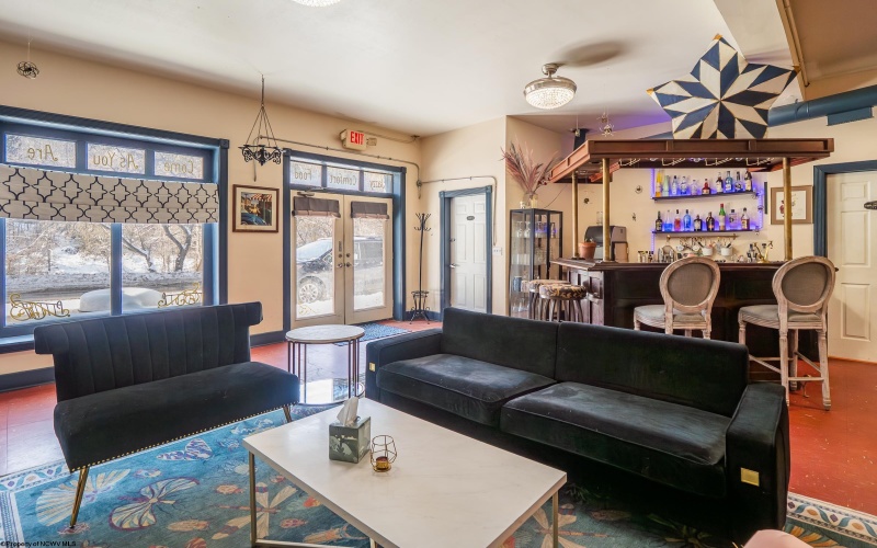 274 East Avenue, Thomas, West Virginia 26292, ,Multi-unit/income,For Sale,East,10163135