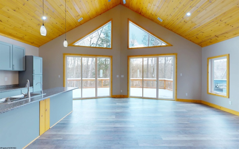 1719 Whitewater Parkway, Bruceton Mills, West Virginia 26525, 2 Bedrooms Bedrooms, 5 Rooms Rooms,2 BathroomsBathrooms,Single Family Detached,For Sale,Whitewater,10163132