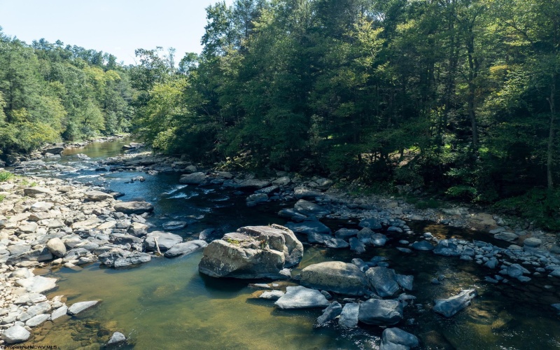 1719 Whitewater Parkway, Bruceton Mills, West Virginia 26525, 2 Bedrooms Bedrooms, 5 Rooms Rooms,2 BathroomsBathrooms,Single Family Detached,For Sale,Whitewater,10163132