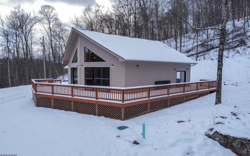 1719 Whitewater Parkway, Bruceton Mills, West Virginia 26525, 2 Bedrooms Bedrooms, 5 Rooms Rooms,2 BathroomsBathrooms,Single Family Detached,For Sale,Whitewater,10163132