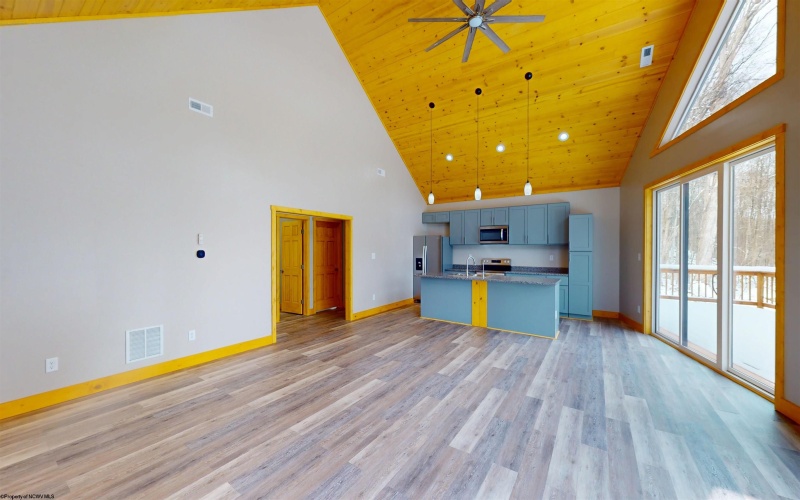 1719 Whitewater Parkway, Bruceton Mills, West Virginia 26525, 2 Bedrooms Bedrooms, 5 Rooms Rooms,2 BathroomsBathrooms,Single Family Detached,For Sale,Whitewater,10163132