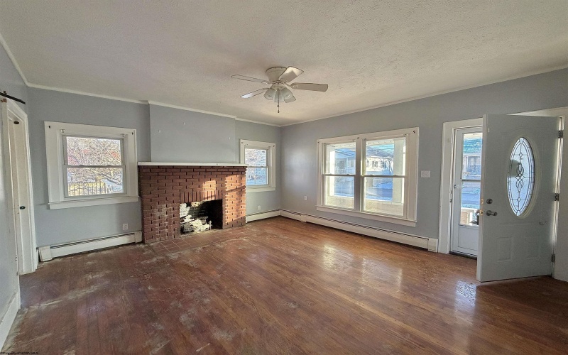 52 Bice Street, Shinnston, West Virginia 26431, 4 Bedrooms Bedrooms, 7 Rooms Rooms,1 BathroomBathrooms,Single Family Detached,For Sale,Bice,10163134 52 Bice Street, Shinnston, West Virginia 26431, 4 Bedrooms Bedrooms, 7 Rooms Rooms,1 BathroomBathrooms,Single Family Detached,For Sale,Bice,10163134