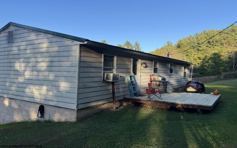 1690 Levels Road, Fairmont, West Virginia 26554, 3 Bedrooms Bedrooms, 5 Rooms Rooms,1 BathroomBathrooms,Single Family Detached,For Sale,Levels,10163149