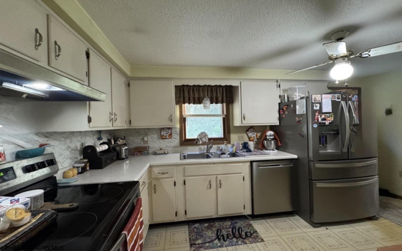 1690 Levels Road, Fairmont, West Virginia 26554, 3 Bedrooms Bedrooms, 5 Rooms Rooms,1 BathroomBathrooms,Single Family Detached,For Sale,Levels,10163149