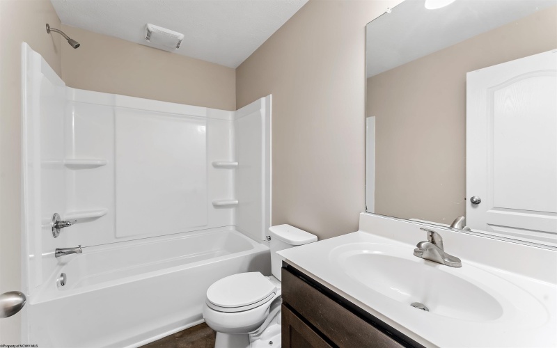 138 Inlet Street, Morgantown, West Virginia 26508, 4 Bedrooms Bedrooms, 8 Rooms Rooms,3 BathroomsBathrooms,Single Family Attached,For Sale,Inlet,10163141