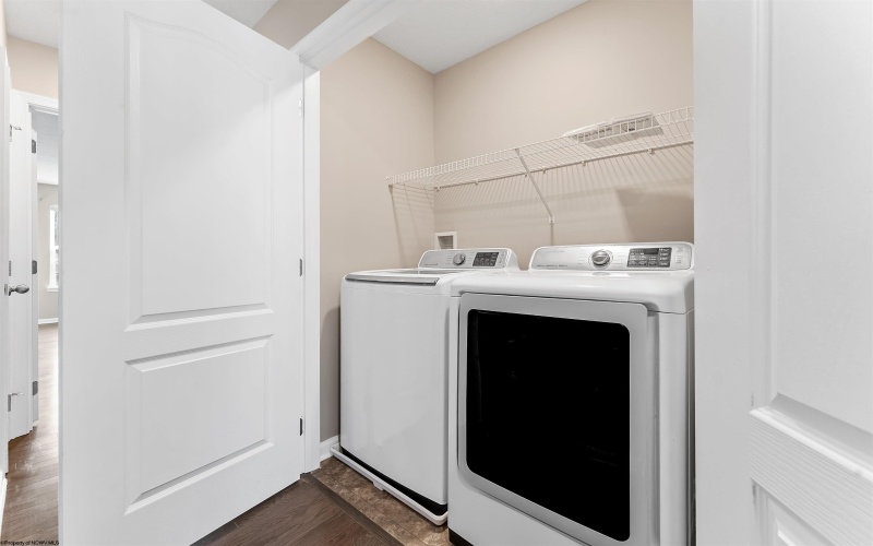 138 Inlet Street, Morgantown, West Virginia 26508, 4 Bedrooms Bedrooms, 8 Rooms Rooms,3 BathroomsBathrooms,Single Family Attached,For Sale,Inlet,10163141