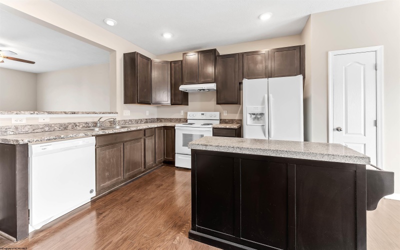 138 Inlet Street, Morgantown, West Virginia 26508, 4 Bedrooms Bedrooms, 8 Rooms Rooms,3 BathroomsBathrooms,Single Family Attached,For Sale,Inlet,10163141