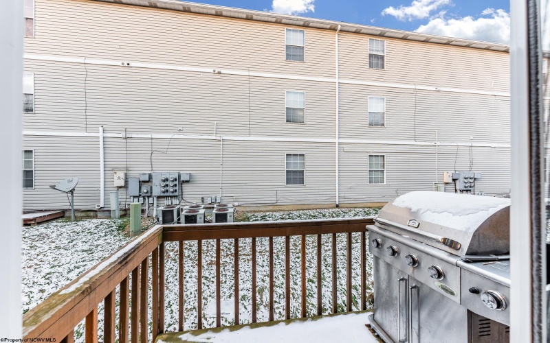 212 Stonegate Circle, Morgantown, West Virginia 26505, 3 Bedrooms Bedrooms, 5 Rooms Rooms,2 BathroomsBathrooms,Single Family Attached,For Sale,Stonegate,10163143