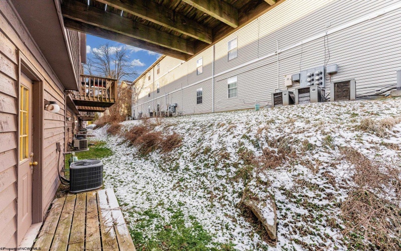 212 Stonegate Circle, Morgantown, West Virginia 26505, 3 Bedrooms Bedrooms, 5 Rooms Rooms,2 BathroomsBathrooms,Single Family Attached,For Sale,Stonegate,10163143