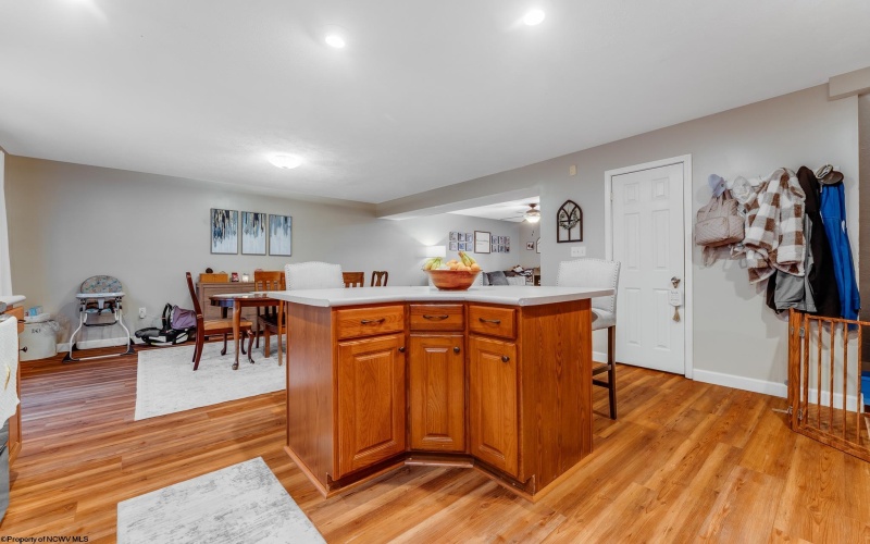 212 Stonegate Circle, Morgantown, West Virginia 26505, 3 Bedrooms Bedrooms, 5 Rooms Rooms,2 BathroomsBathrooms,Single Family Attached,For Sale,Stonegate,10163143