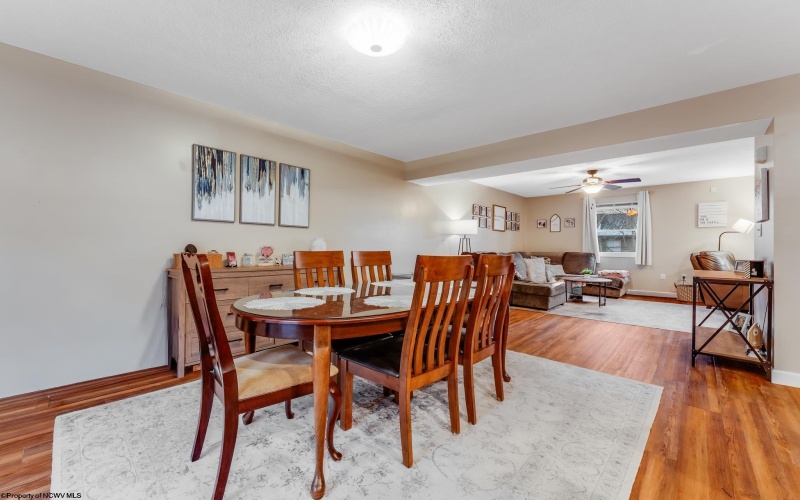 212 Stonegate Circle, Morgantown, West Virginia 26505, 3 Bedrooms Bedrooms, 5 Rooms Rooms,2 BathroomsBathrooms,Single Family Attached,For Sale,Stonegate,10163143