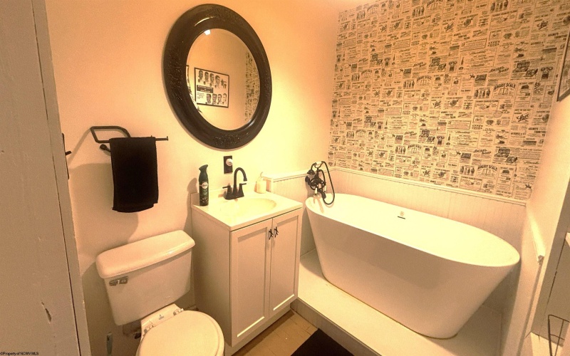 5055 Maxwell Ridge Road, West Union, West Virginia 26456, 2 Bedrooms Bedrooms, 7 Rooms Rooms,2 BathroomsBathrooms,Single Family Detached,For Sale,Maxwell Ridge,10163140