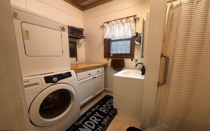 5055 Maxwell Ridge Road, West Union, West Virginia 26456, 2 Bedrooms Bedrooms, 7 Rooms Rooms,2 BathroomsBathrooms,Single Family Detached,For Sale,Maxwell Ridge,10163140