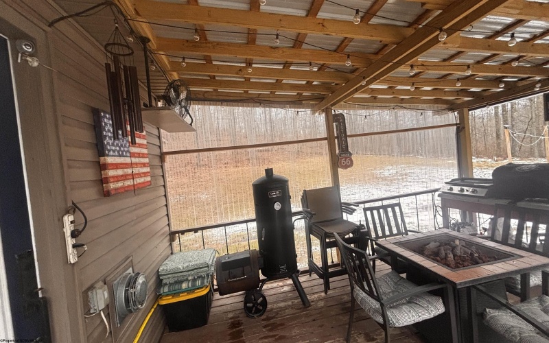 5055 Maxwell Ridge Road, West Union, West Virginia 26456, 2 Bedrooms Bedrooms, 7 Rooms Rooms,2 BathroomsBathrooms,Single Family Detached,For Sale,Maxwell Ridge,10163140