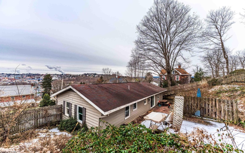 338 Jackson Avenue, Morgantown, West Virginia 26501, 3 Bedrooms Bedrooms, 9 Rooms Rooms,2 BathroomsBathrooms,Single Family Detached,For Sale,Jackson,10163147