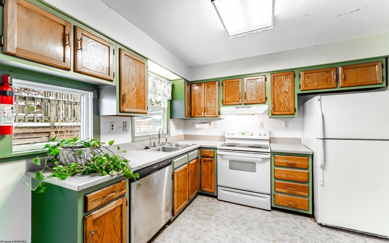 338 Jackson Avenue, Morgantown, West Virginia 26501, 3 Bedrooms Bedrooms, 9 Rooms Rooms,2 BathroomsBathrooms,Single Family Detached,For Sale,Jackson,10163147