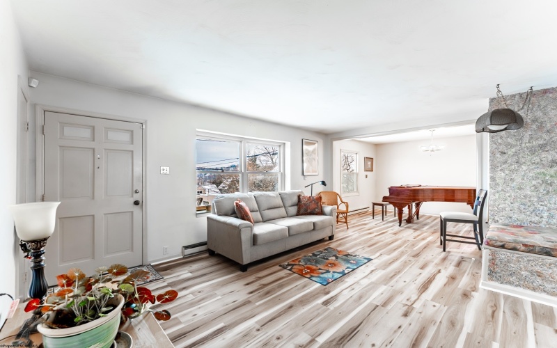 338 Jackson Avenue, Morgantown, West Virginia 26501, 3 Bedrooms Bedrooms, 9 Rooms Rooms,2 BathroomsBathrooms,Single Family Detached,For Sale,Jackson,10163147