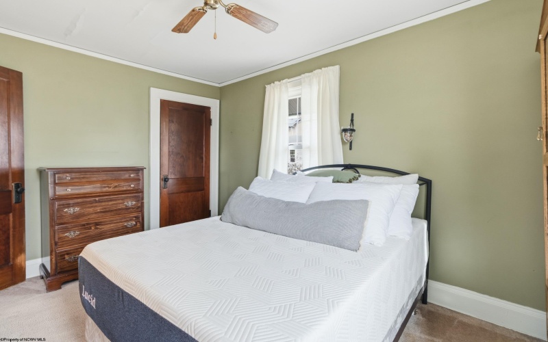 115 Hartland Avenue, Clarksburg, West Virginia 26301, 3 Bedrooms Bedrooms, 7 Rooms Rooms,1 BathroomBathrooms,Single Family Detached,For Sale,Hartland,10163138