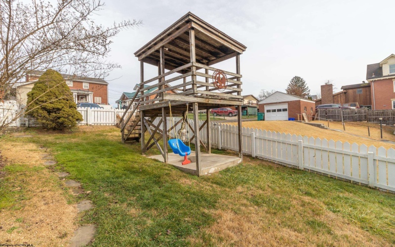 115 Hartland Avenue, Clarksburg, West Virginia 26301, 3 Bedrooms Bedrooms, 7 Rooms Rooms,1 BathroomBathrooms,Single Family Detached,For Sale,Hartland,10163138