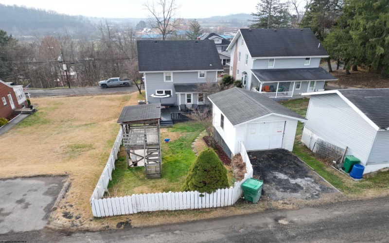 115 Hartland Avenue, Clarksburg, West Virginia 26301, 3 Bedrooms Bedrooms, 7 Rooms Rooms,1 BathroomBathrooms,Single Family Detached,For Sale,Hartland,10163138