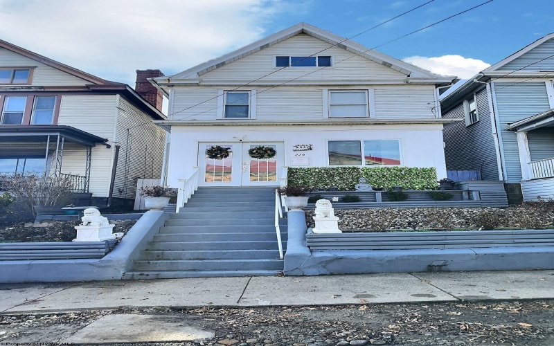 229 Berkeley Street, Uniontown, Pennsylvania 15401, 3 Bedrooms Bedrooms, 9 Rooms Rooms,1 BathroomBathrooms,Single Family Detached,For Sale,Berkeley,10163142 229 Berkeley Street, Uniontown, Pennsylvania 15401, 3 Bedrooms Bedrooms, 9 Rooms Rooms,1 BathroomBathrooms,Single Family Detached,For Sale,Berkeley,10163142
