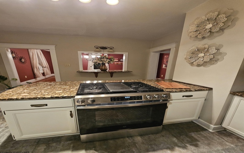 228 Morris Street, Morgantown, West Virginia 26501, 4 Bedrooms Bedrooms, 8 Rooms Rooms,2 BathroomsBathrooms,Single Family Detached,For Sale,Morris,10163144