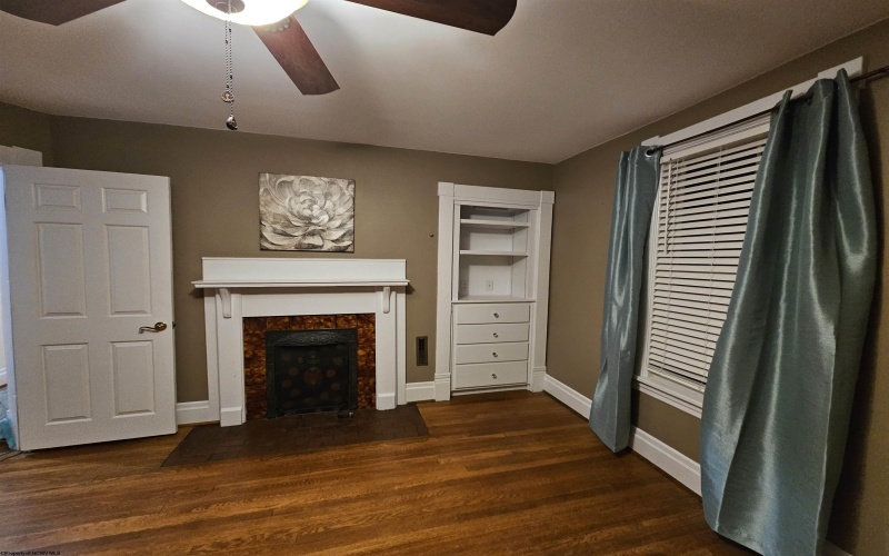 228 Morris Street, Morgantown, West Virginia 26501, 4 Bedrooms Bedrooms, 8 Rooms Rooms,2 BathroomsBathrooms,Single Family Detached,For Sale,Morris,10163144