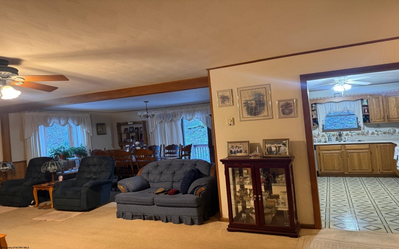 3822 Chenoweth Creek Road, Elkins, West Virginia 26241, 4 Bedrooms Bedrooms, 7 Rooms Rooms,2 BathroomsBathrooms,Single Family Detached,For Sale,Chenoweth Creek,10163156