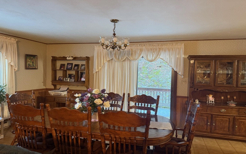 3822 Chenoweth Creek Road, Elkins, West Virginia 26241, 4 Bedrooms Bedrooms, 7 Rooms Rooms,2 BathroomsBathrooms,Single Family Detached,For Sale,Chenoweth Creek,10163156