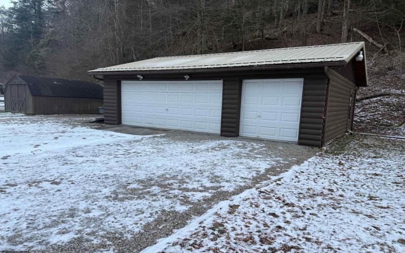 3822 Chenoweth Creek Road, Elkins, West Virginia 26241, 4 Bedrooms Bedrooms, 7 Rooms Rooms,2 BathroomsBathrooms,Single Family Detached,For Sale,Chenoweth Creek,10163156