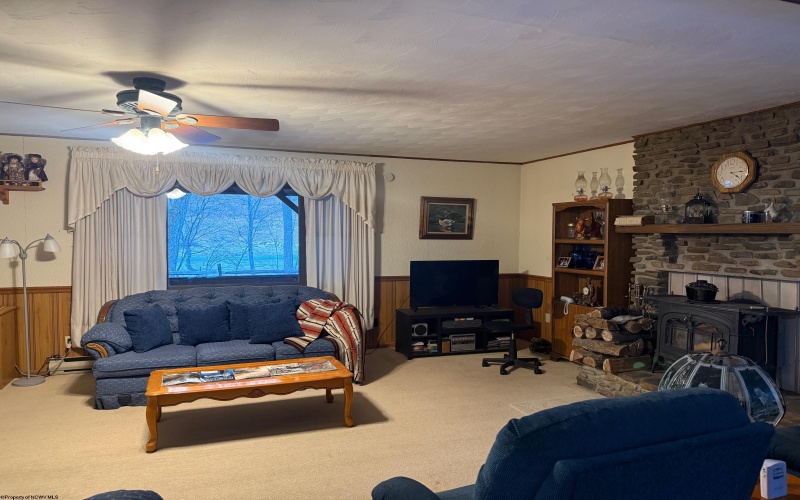 3822 Chenoweth Creek Road, Elkins, West Virginia 26241, 4 Bedrooms Bedrooms, 7 Rooms Rooms,2 BathroomsBathrooms,Single Family Detached,For Sale,Chenoweth Creek,10163156