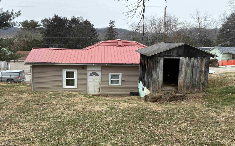 128 McGary Avenue, Weston, West Virginia 26452, 1 Bedroom Bedrooms, 6 Rooms Rooms,1 BathroomBathrooms,Single Family Detached,For Sale,McGary,10163157 128 McGary Avenue, Weston, West Virginia 26452, 1 Bedroom Bedrooms, 6 Rooms Rooms,1 BathroomBathrooms,Single Family Detached,For Sale,McGary,10163157