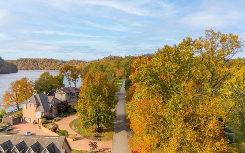 272 Lakeview Manor, Morgantown, West Virginia 26508-2907, 3 Bedrooms Bedrooms, 7 Rooms Rooms,3 BathroomsBathrooms,Residential Rentals,For Rent,Lakeview,10163164