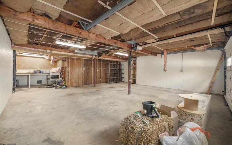 272 Lakeview Manor, Morgantown, West Virginia 26508-2907, 3 Bedrooms Bedrooms, 7 Rooms Rooms,3 BathroomsBathrooms,Residential Rentals,For Rent,Lakeview,10163164