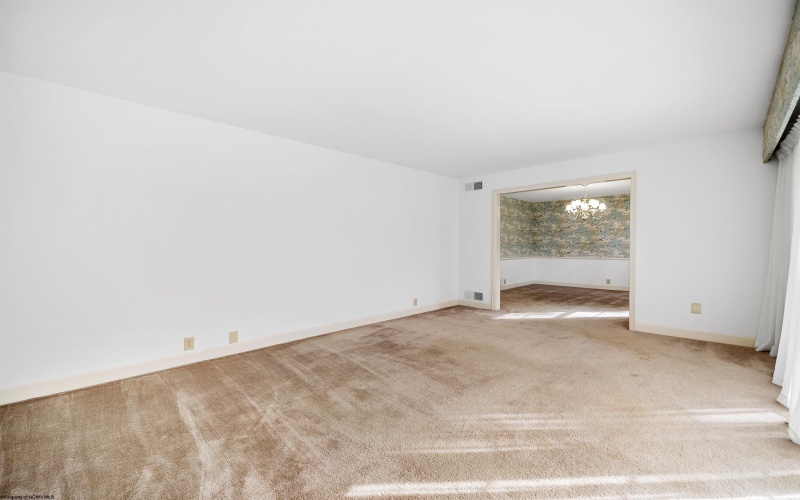 272 Lakeview Manor, Morgantown, West Virginia 26508-2907, 3 Bedrooms Bedrooms, 7 Rooms Rooms,3 BathroomsBathrooms,Residential Rentals,For Rent,Lakeview,10163164