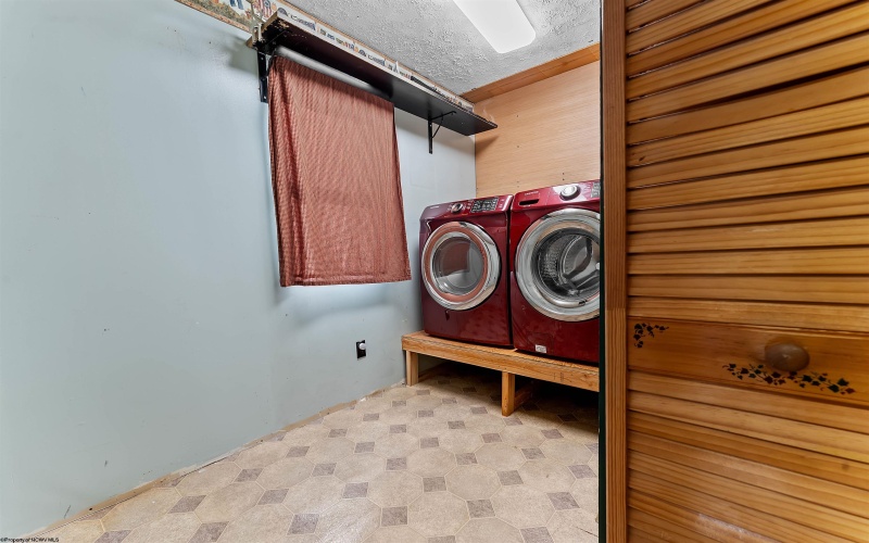 67 Mason Dixon Highway, Maidsville, West Virginia 26541, 2 Bedrooms Bedrooms, 5 Rooms Rooms,2 BathroomsBathrooms,Single Family Detached,For Sale,Mason Dixon,10163161 67 Mason Dixon Highway, Maidsville, West Virginia 26541, 2 Bedrooms Bedrooms, 5 Rooms Rooms,2 BathroomsBathrooms,Single Family Detached,For Sale,Mason Dixon,10163161