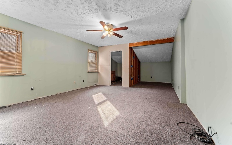 67 Mason Dixon Highway, Maidsville, West Virginia 26541, 2 Bedrooms Bedrooms, 5 Rooms Rooms,2 BathroomsBathrooms,Single Family Detached,For Sale,Mason Dixon,10163161 67 Mason Dixon Highway, Maidsville, West Virginia 26541, 2 Bedrooms Bedrooms, 5 Rooms Rooms,2 BathroomsBathrooms,Single Family Detached,For Sale,Mason Dixon,10163161