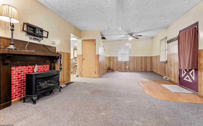 67 Mason Dixon Highway, Maidsville, West Virginia 26541, 2 Bedrooms Bedrooms, 5 Rooms Rooms,2 BathroomsBathrooms,Single Family Detached,For Sale,Mason Dixon,10163161 67 Mason Dixon Highway, Maidsville, West Virginia 26541, 2 Bedrooms Bedrooms, 5 Rooms Rooms,2 BathroomsBathrooms,Single Family Detached,For Sale,Mason Dixon,10163161