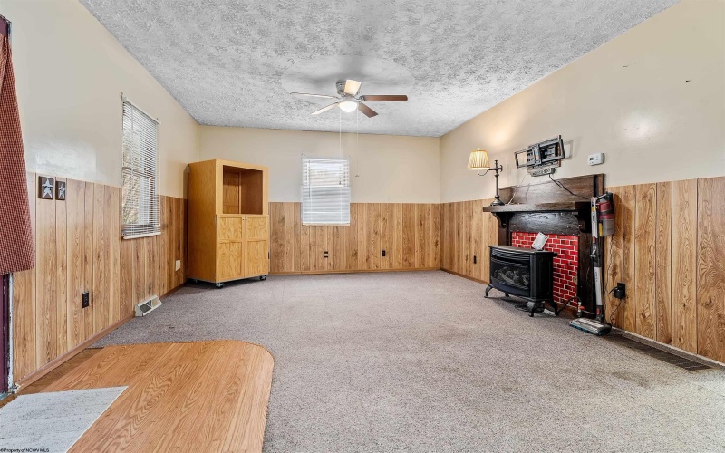 67 Mason Dixon Highway, Maidsville, West Virginia 26541, 2 Bedrooms Bedrooms, 5 Rooms Rooms,2 BathroomsBathrooms,Single Family Detached,For Sale,Mason Dixon,10163161 67 Mason Dixon Highway, Maidsville, West Virginia 26541, 2 Bedrooms Bedrooms, 5 Rooms Rooms,2 BathroomsBathrooms,Single Family Detached,For Sale,Mason Dixon,10163161