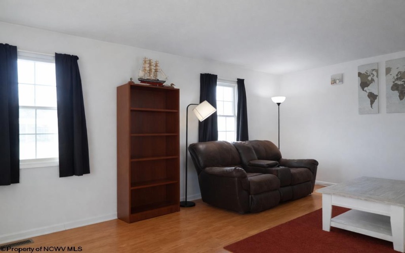 1340 Headlee Avenue, Morgantown, West Virginia 26505-4200, 3 Bedrooms Bedrooms, 6 Rooms Rooms,3 BathroomsBathrooms,Residential Rentals,For Rent,Headlee,10163172