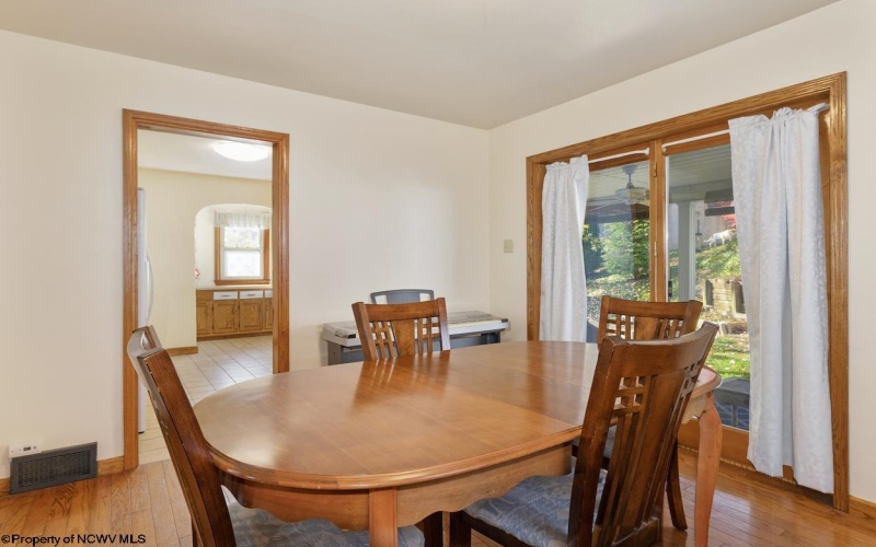 306 Elm Street, Clarksburg, West Virginia 26301, 3 Bedrooms Bedrooms, 6 Rooms Rooms,1 BathroomBathrooms,Single Family Detached,For Sale,Elm,10163175