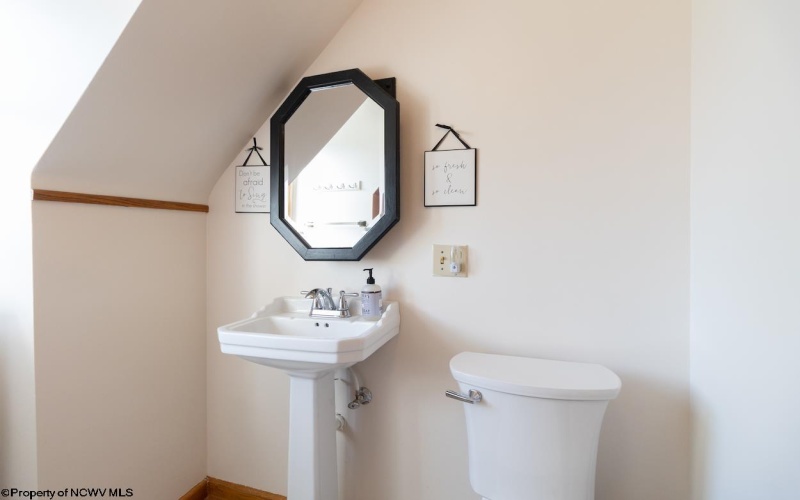 306 Elm Street, Clarksburg, West Virginia 26301, 3 Bedrooms Bedrooms, 6 Rooms Rooms,1 BathroomBathrooms,Single Family Detached,For Sale,Elm,10163175