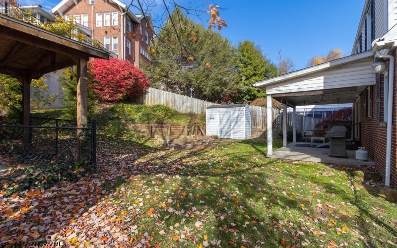 306 Elm Street, Clarksburg, West Virginia 26301, 3 Bedrooms Bedrooms, 6 Rooms Rooms,1 BathroomBathrooms,Single Family Detached,For Sale,Elm,10163175