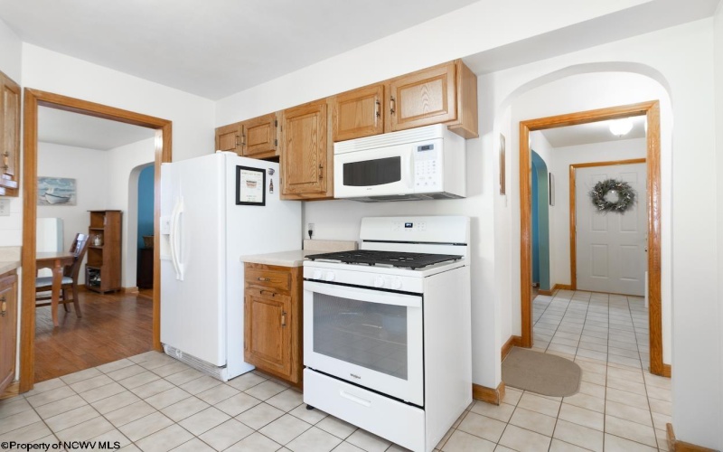 306 Elm Street, Clarksburg, West Virginia 26301, 3 Bedrooms Bedrooms, 6 Rooms Rooms,1 BathroomBathrooms,Single Family Detached,For Sale,Elm,10163175