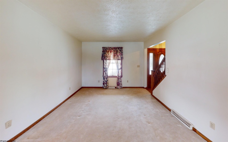 1822 Vernon Drive, Fairmont, West Virginia 26554, 4 Bedrooms Bedrooms, 18 Rooms Rooms,4 BathroomsBathrooms,Single Family Detached,For Sale,Vernon,10163181