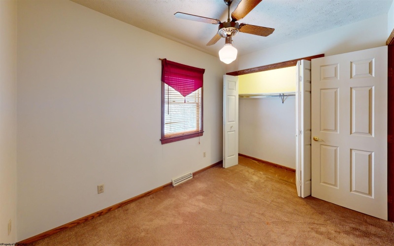 1822 Vernon Drive, Fairmont, West Virginia 26554, 4 Bedrooms Bedrooms, 18 Rooms Rooms,4 BathroomsBathrooms,Single Family Detached,For Sale,Vernon,10163181