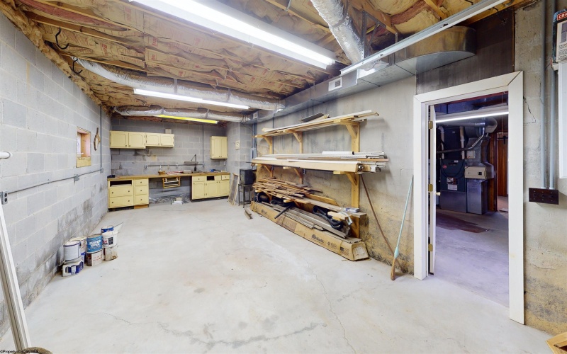 1822 Vernon Drive, Fairmont, West Virginia 26554, 4 Bedrooms Bedrooms, 18 Rooms Rooms,4 BathroomsBathrooms,Single Family Detached,For Sale,Vernon,10163181