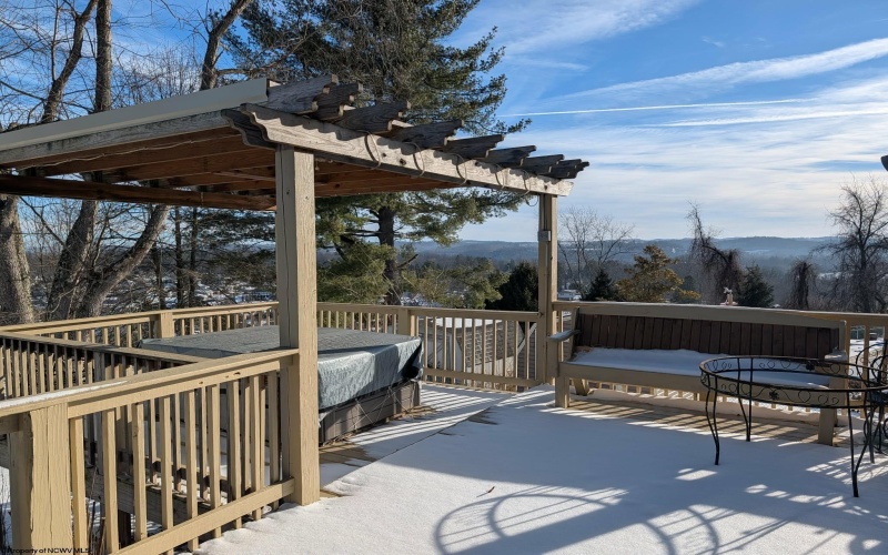 1822 Vernon Drive, Fairmont, West Virginia 26554, 4 Bedrooms Bedrooms, 18 Rooms Rooms,4 BathroomsBathrooms,Single Family Detached,For Sale,Vernon,10163181