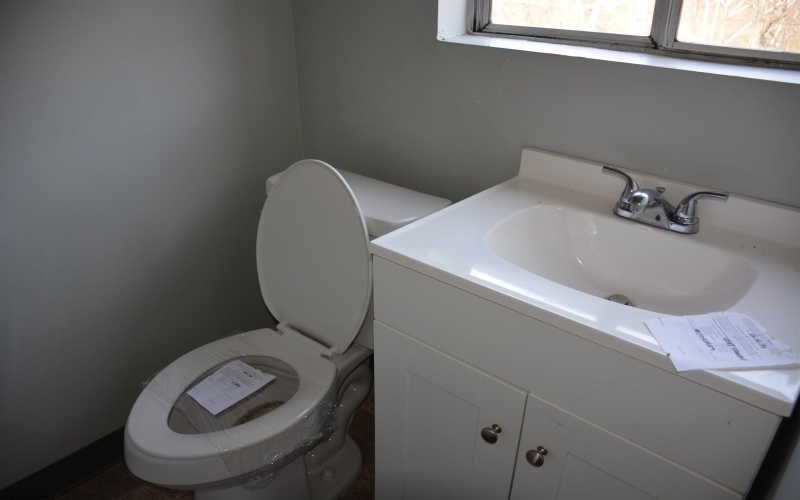 574 Pennsylvania Avenue, Morgantown, West Virginia 26501, ,Multi-unit/income,For Sale,Pennsylvania,10163188