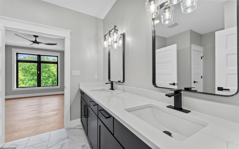 114 Tivoli Garden Drive, Morgantown, West Virginia 26508, 4 Bedrooms Bedrooms, 9 Rooms Rooms,4 BathroomsBathrooms,Single Family Attached,For Sale,Tivoli Garden,10163192